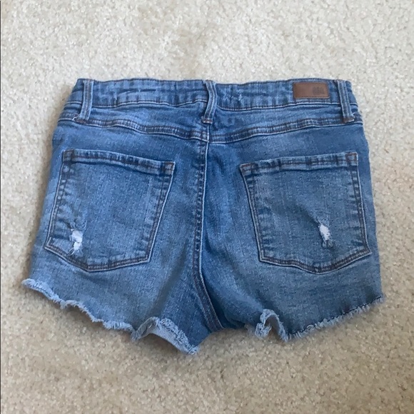 jeans shorts mid rise - Picture 2 of 3
